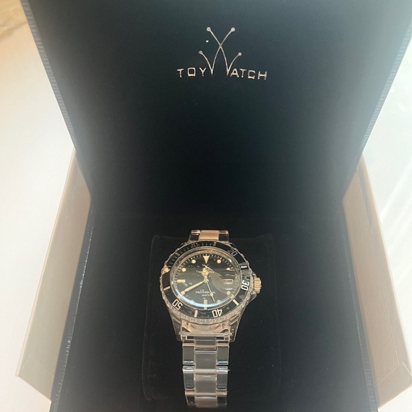 Toy Watch - Picture 2 of 3